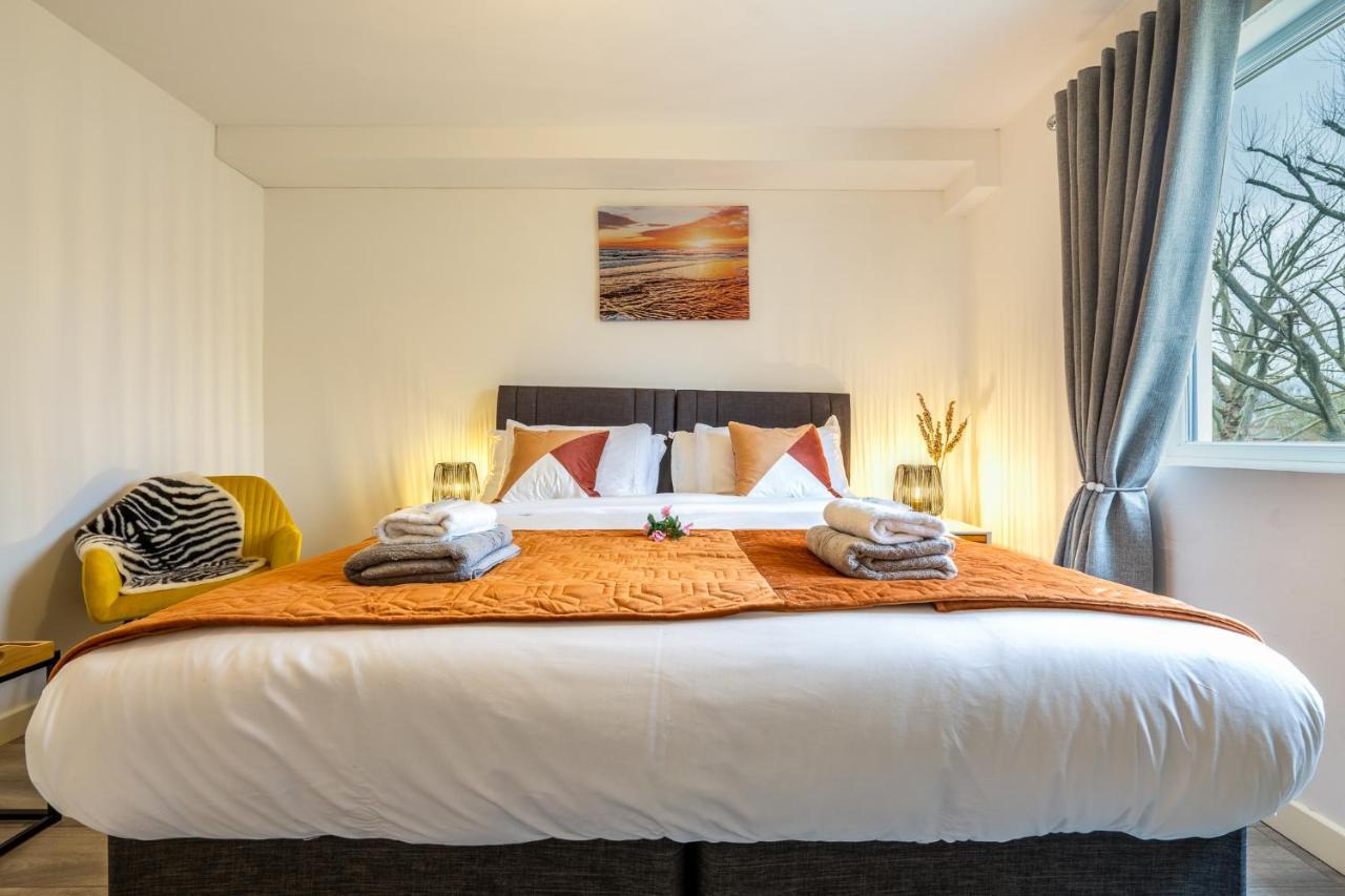 Apartment Ashview 2 - Heathrow - Thorpe Park - Free Parking Staines-upon-Thames